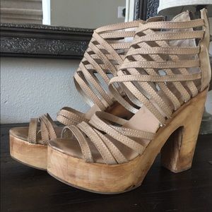 Freebird Costa sandals!